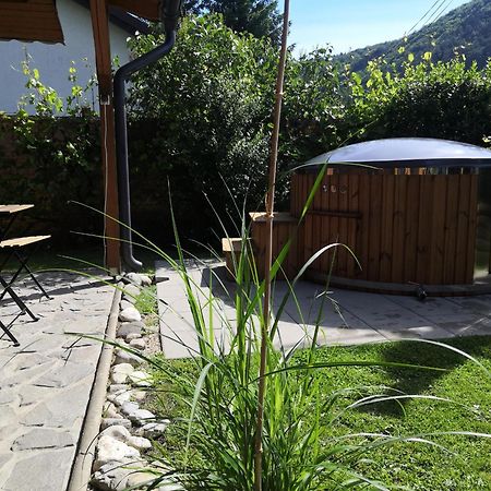 Gasthaus Drevenica Pod Tlstou Blatnica Exterior foto